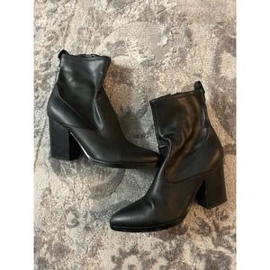 Marc Fisher Boots-size 7.5